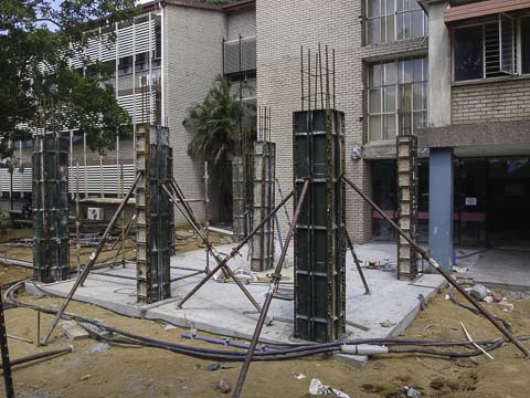 Rob Ferreira Hospital