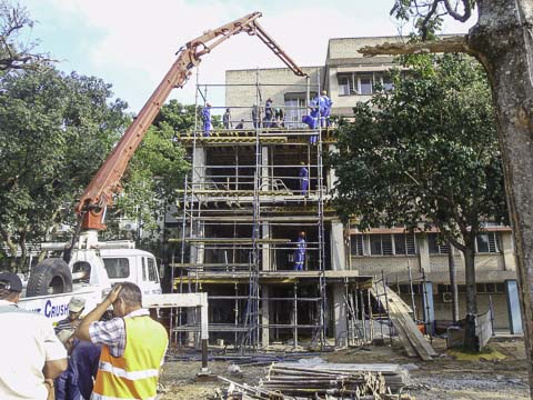 Rob Ferreira Hospital